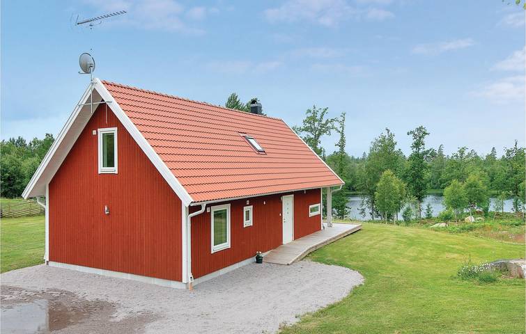 Hus för 6 Personer med trädgård in Holmsjö, Svenska Östersjön