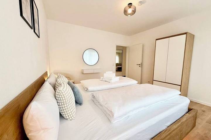 Ganze Wohnung, 3Br | Parken, Wlan, Homeoffice, Balkon, Aussicht, Vollausge. Küche in Bad Mergentheim, Hohenlohe
