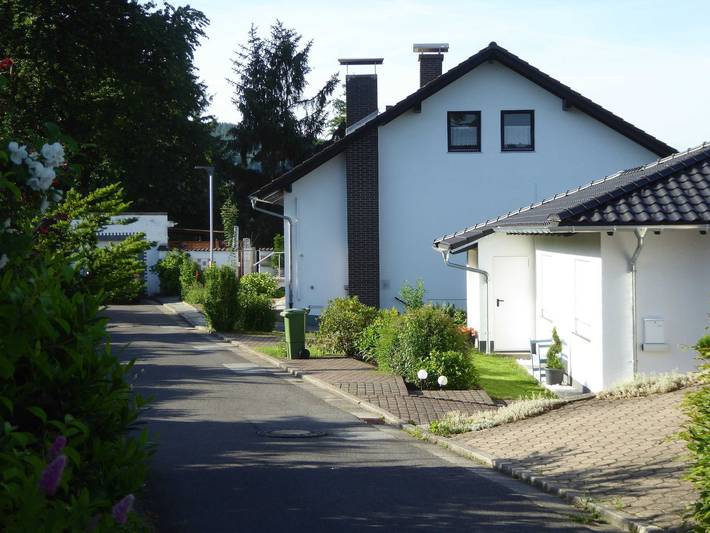 Ferienwohnung für 3 Personen, mit Terrasse und Garten sowie Ausblick, kinderfreundlich in Main-Odenwald - 2