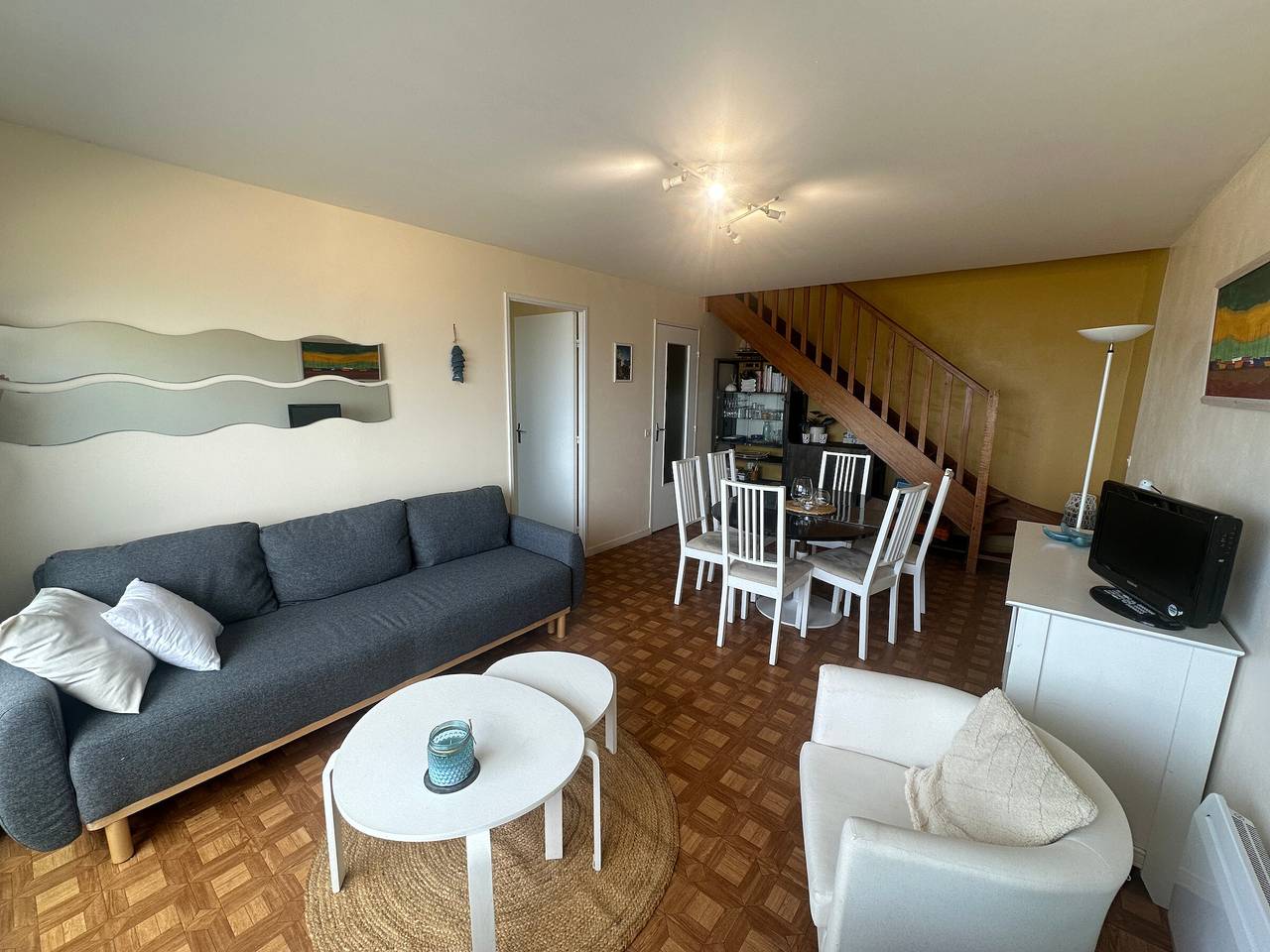 Entire apartment, Apartment with panoramic terrace, pet-friendly, parking in Cabourg, Caen region