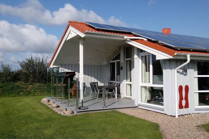 Ferienhaus für 5 Personen, mit Terrasse und Garten sowie Sauna - 1