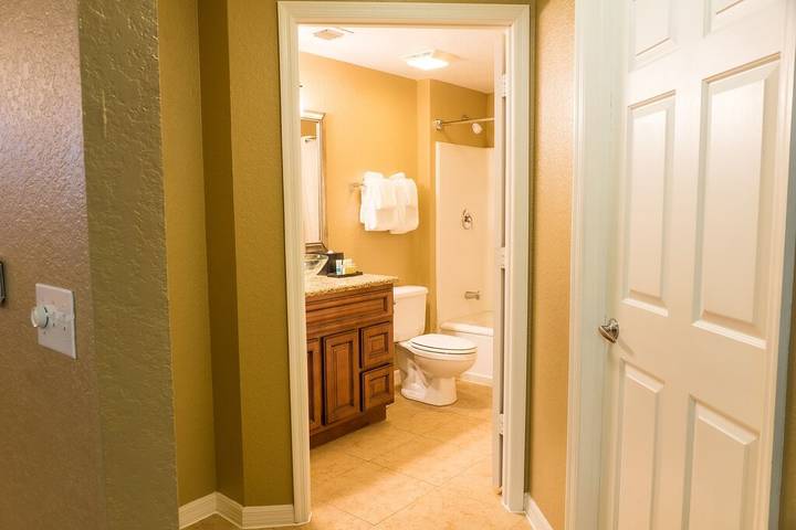 Ferieleilighet for 8 personer, balkong og badebasseng i tillegg til jacuzzi og sauna - 1