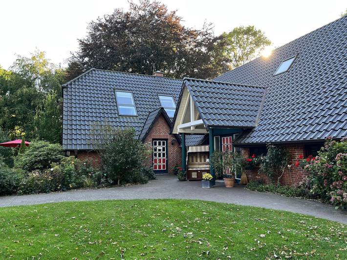 Ferienwohnung für 4 Personen, mit Terrasse und Garten, kinderfreundlich in Ammerland