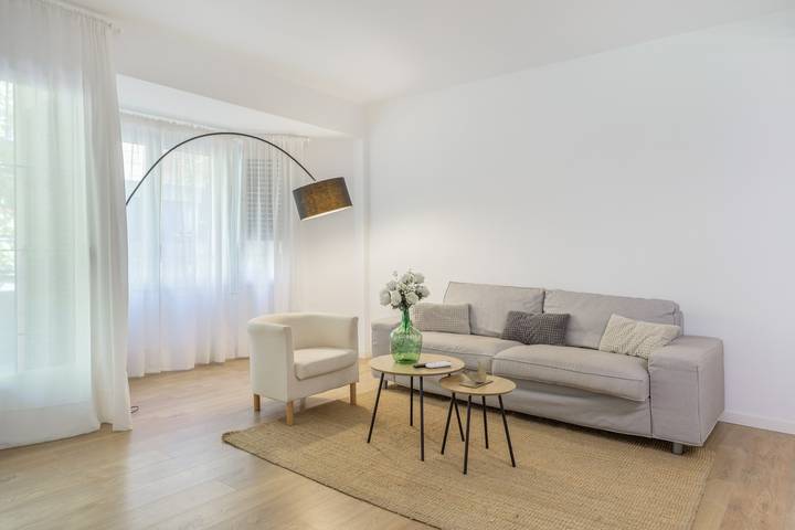 Location de vacances pour 6 personnes, avec Balcon
