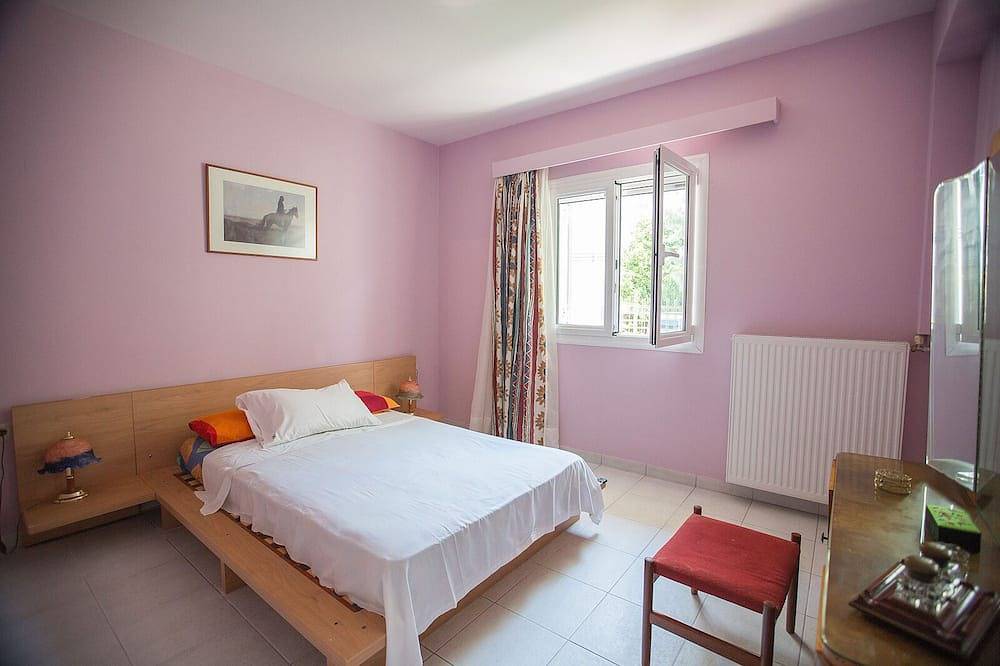 Ganze Wohnung, Loutraki home near the beach and the city centre in Loutraki-Perachora, Korinthia