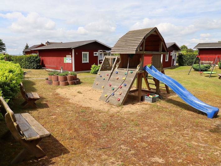 Ferienhaus für 4 Personen, mit Terrasse und Garten in Koserow