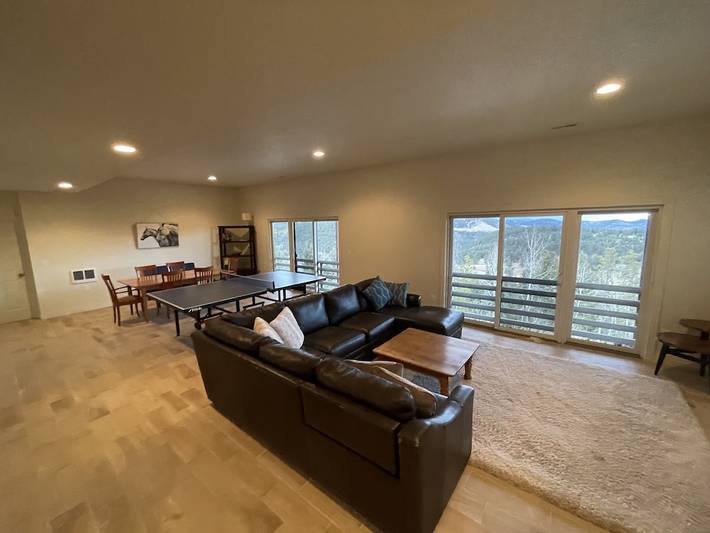 Vacation rental for 16 people, with balcony and hot tub in Jefferson County