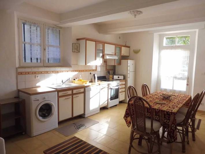 Gîte pour 6 personnes, avec terrasse à Uzès - 3
