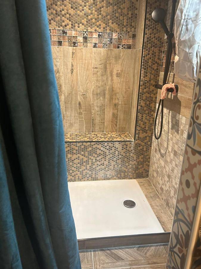 Comfort Triple Room in La Romieu, Gers