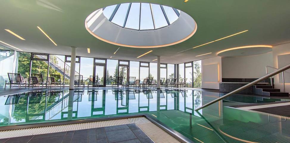 Hotel für 4 Personen, mit Ausblick und Sauna sowie Garten und Pool, mit Haustier in Loßburg - 2