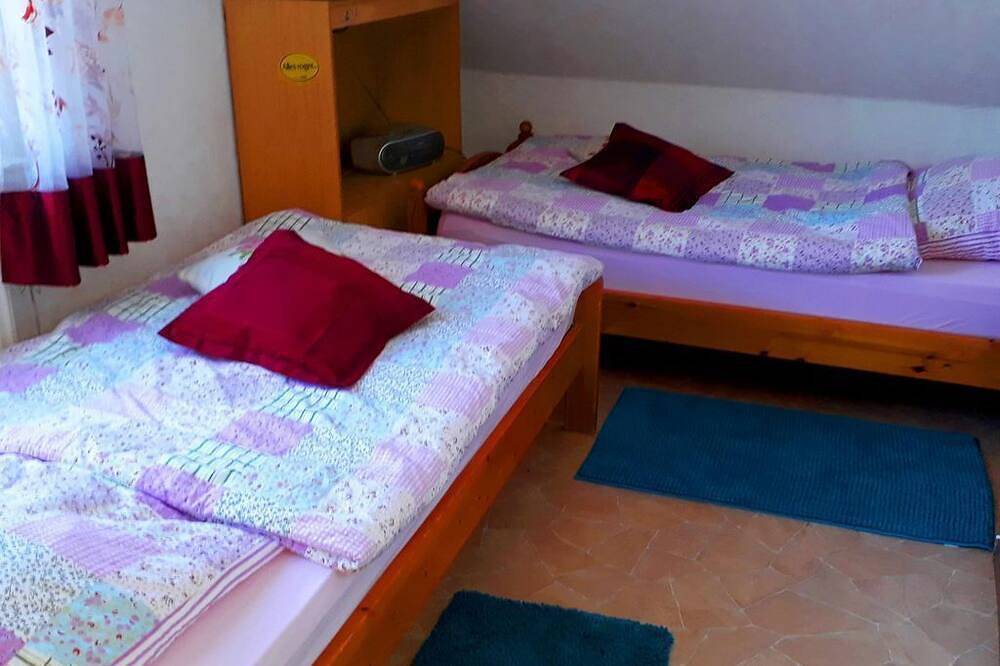 Ganze Wohnung, Kruse - Fewo Daija - Appartement/Fewo, Dusche, Wc, 2 Schlafräume in Pewsum, Krummhörn