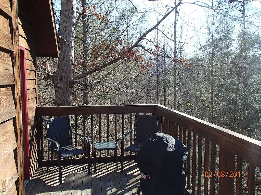 Privat Cozy Cabin / Wifi & Wäsche wird bereitgestellt / Heart-Shaped Jaquzzi Tub in Sevier County