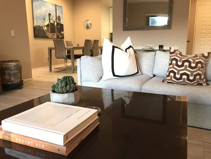 Vacation rental for 4 people, with terrace and pool as well as hot tub in Cathedral City