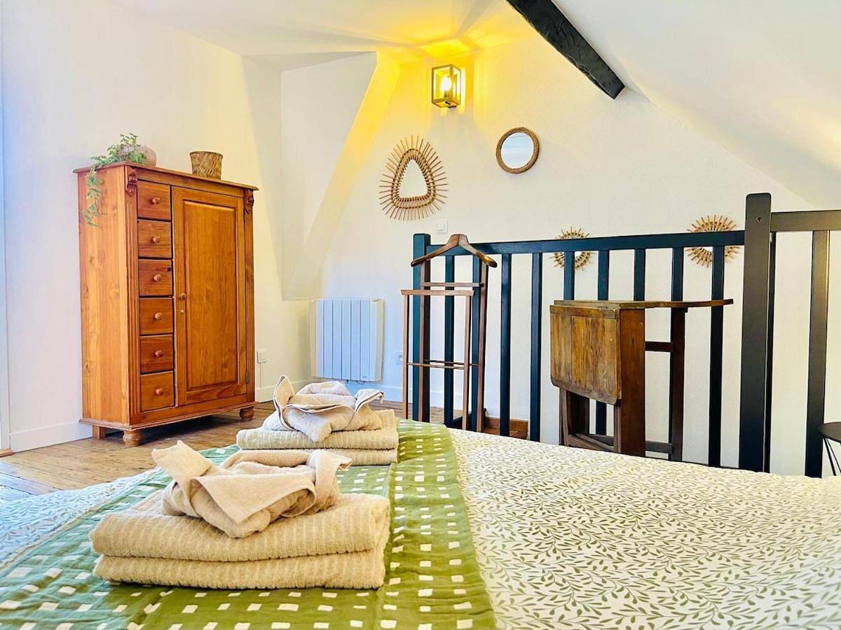 Two-Bedroom House in La Ferté-Saint-Aubin, Sologne