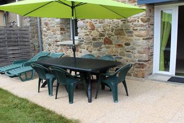 Gîte pour 5 personnes, avec terrasse et jardin à La Fresnais
