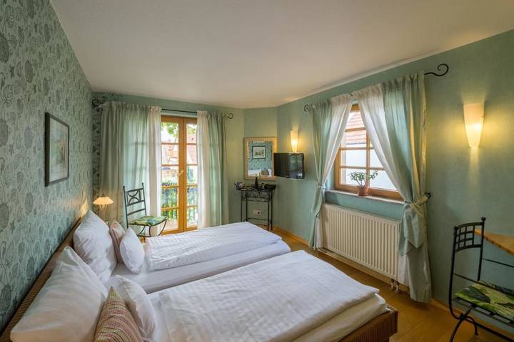 Hotel für 2 Personen, mit Terrasse und Garten in Kallstadt - 3