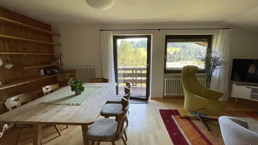 Ferienhaus für 9 Personen, mit Balkon und Garten im Kleinwalsertal - 2