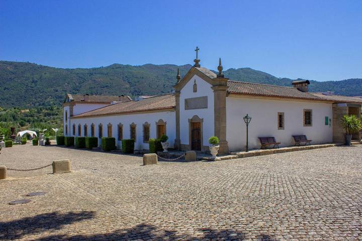 Casa rural para 3 pessoas, com Terraço e Jardim e ainda Piscina and Vista em Município de Chaves