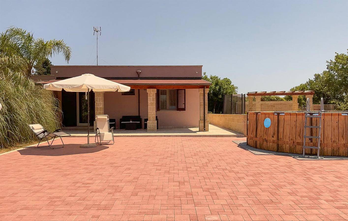 Appartement ensoleillé avec piscine et parking, près de Cerfignano in Cerfignano, Santa Cesarea Terme