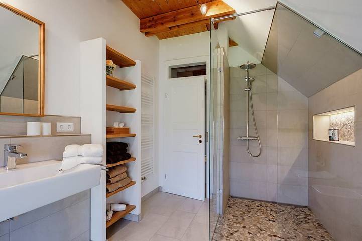 Ferienhaus für 6 Personen, mit Terrasse und Sauna sowie Garten in Uelvesbüll - 4