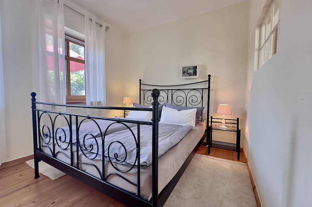 Ganze Wohnung, Wunderschöner Gulfhof:45qm Apartment Lütt Stuuv für 3 Personen,Terrasse & Garten in Altharlingersiel, Neuharlingersiel