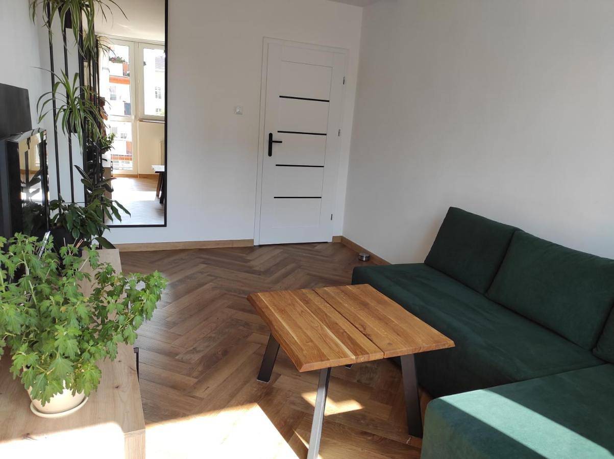 Appartement entier, Spacerowa, centrum, 2 pokoje, balkon, dla 1- 4 osób in Śródmieście, Piła