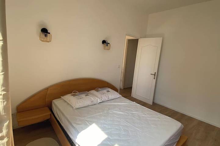 Ganze Wohnung, Magnifique Grand T2 neuf hyper center Corte, calme, 5 couchages, wifi, lave linge in Corte, Regionaler Naturpark Korsika