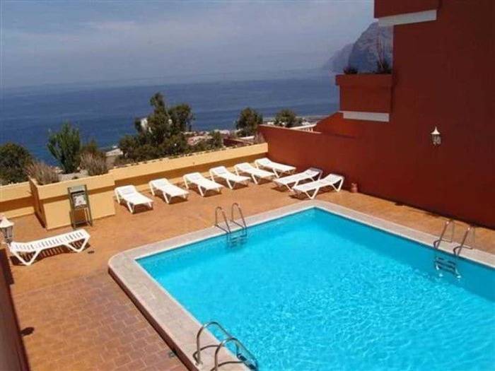 Gîte pour 4 personnes, avec piscine et terrasse, adapté aux familles à Acantilados de los Gigantes - 2