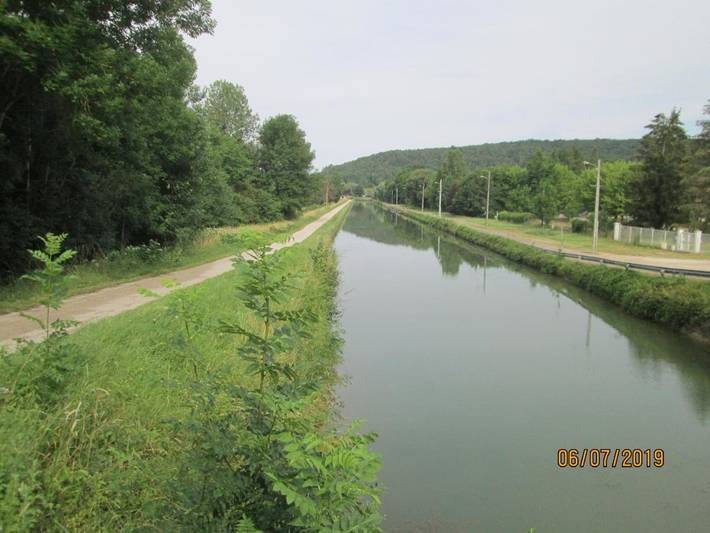 Location de vacances pour 4 personnes, avec terrasse à Saint-Rémy (Côte-d'Or) - 4