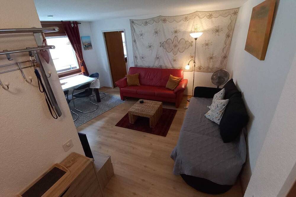 Ganze Wohnung, Staubbachfall g'über 1 Dz, 4 Pax⭐⭐⭐Sauna, eigene Wäscherei 24/7, Carport in Lauterbrunnen, Verwaltungskreis Interlaken-Oberhasli