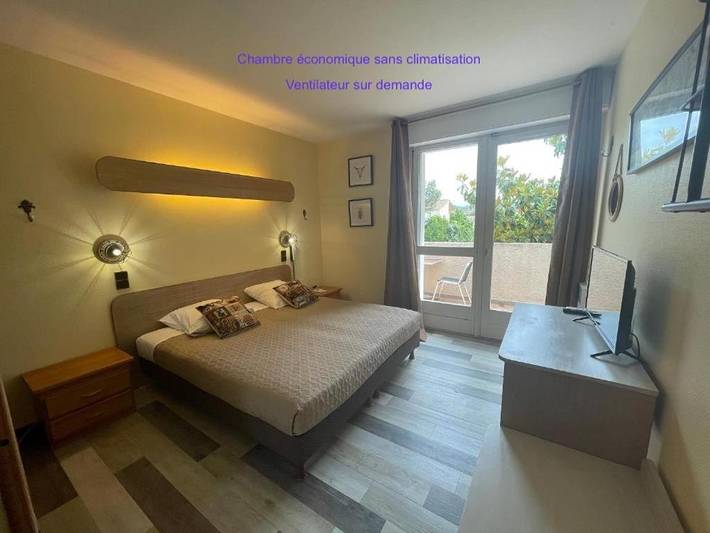 Hôtel pour 2 personnes, avec piscine et jardin à Aniane - 2