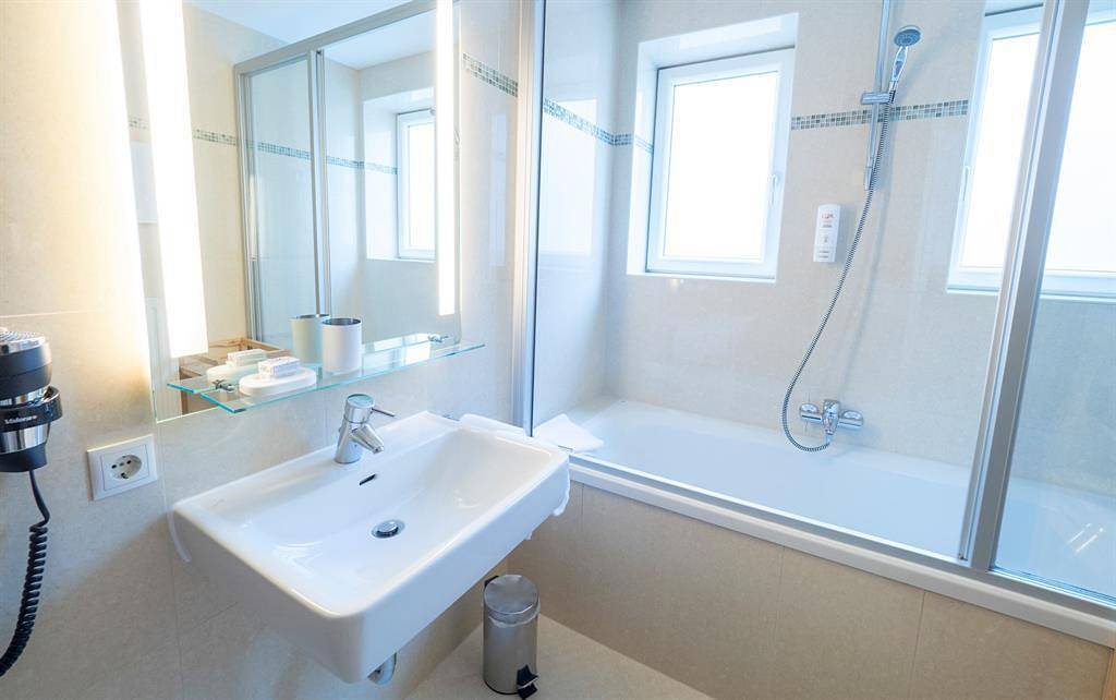 Einzelzimmer mit Dusche, Wc in Salzburg, DMO Demo Region_1