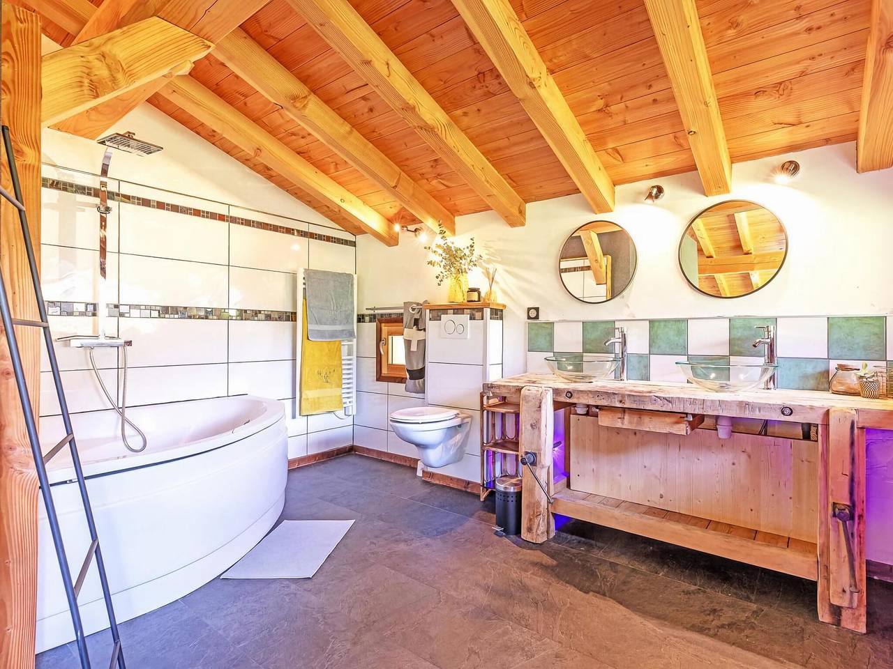 Chalet in Moulin mit Sauna und Bergblick in Vanoise-Massiv