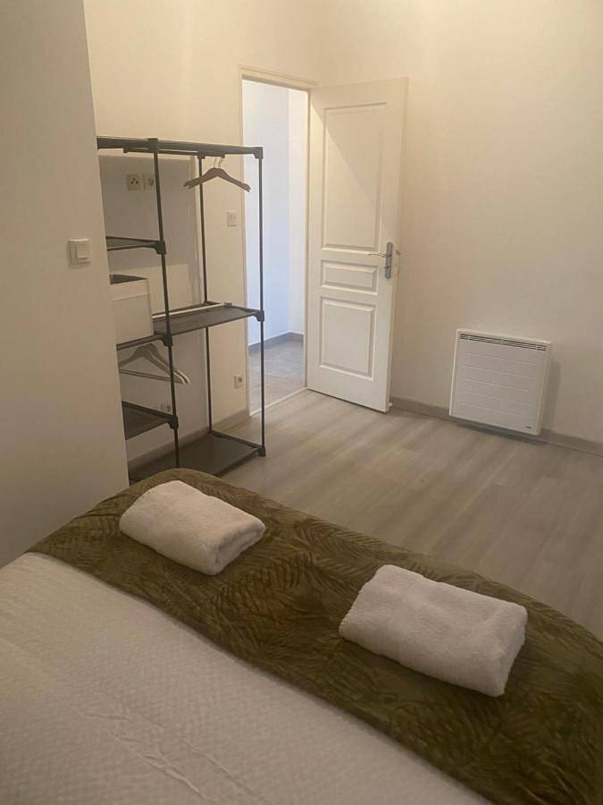 Location de vacances pour 6 personnes, avec terrasse, animaux acceptés à Sainte-Euphémie - 2