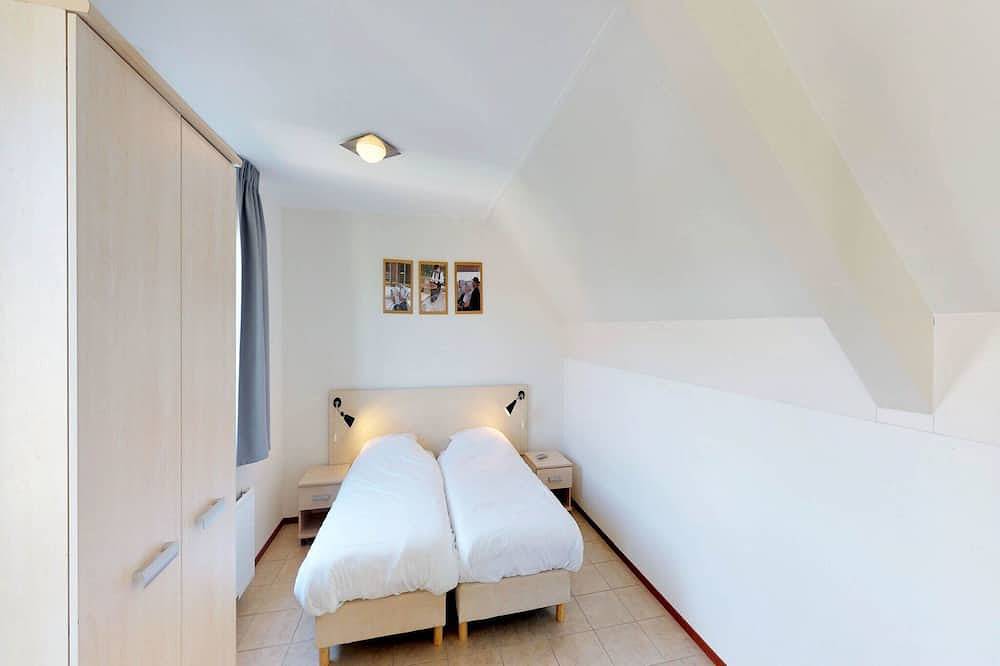 Villa in Zeeland mit privater Terrasse in Kortgene, Niederländische Nordsee