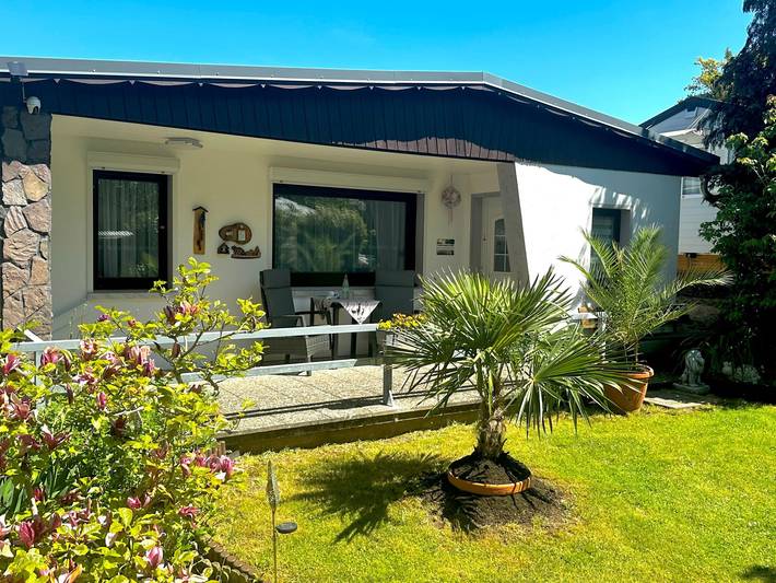 Bungalow für 3 Personen, mit Terrasse und Garten im Thüringer Wald