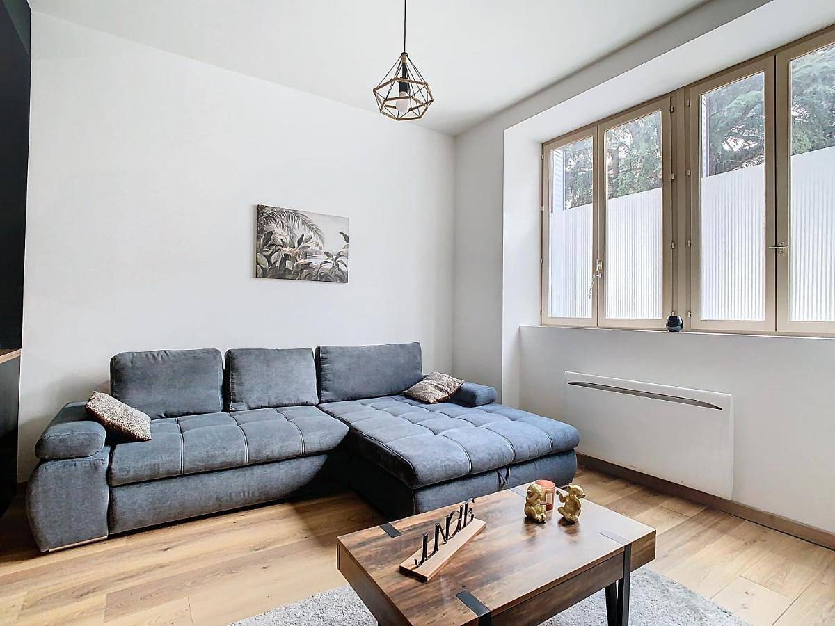 Appartement entier, Two-Bedroom Apartment in Voiron, Isère