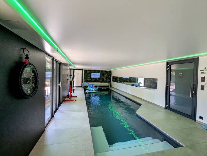Gîte pour 2 personnes, avec Terrasse et Piscine