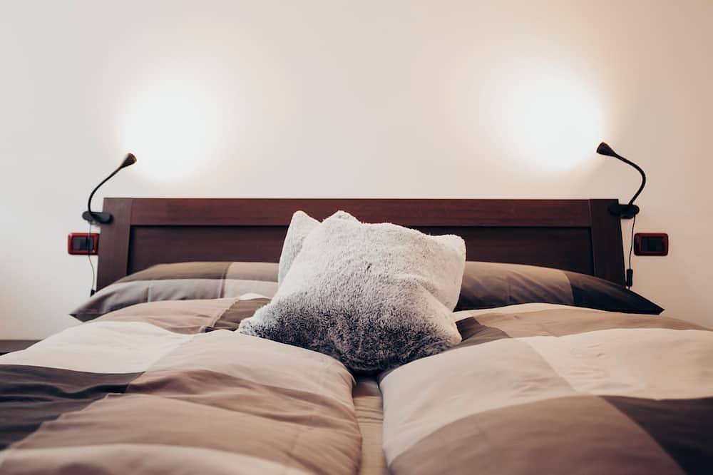 Ganze Wohnung, Feel Welcome Apartment (sleeps 4) in Negrar di Valpolicella, central Verona area in Negrar, Verona Provinz