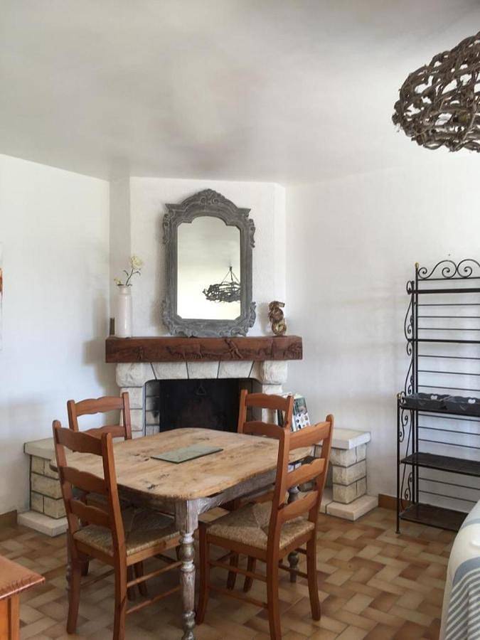 Location de vacances pour 5 personnes, avec piscine ainsi que jardin et vue à Celles - 2