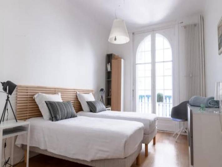 Gîte pour 4 personnes, avec piscine et balcon, adapté aux familles dans Casino de Biarritz - 4