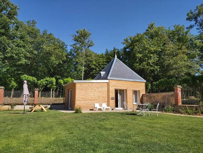 Location de vacances pour 7 personnes, avec bassin pour enfant et piscine ainsi que jardin et vue, animaux acceptés dans Aÿ-Champagne - 3