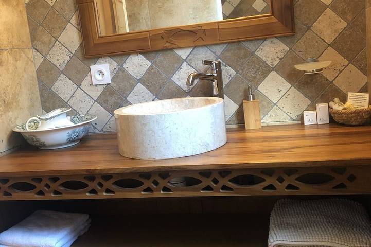 Gîte pour 3 personnes, avec terrasse ainsi que jardin et piscine à Fanjeaux - 4