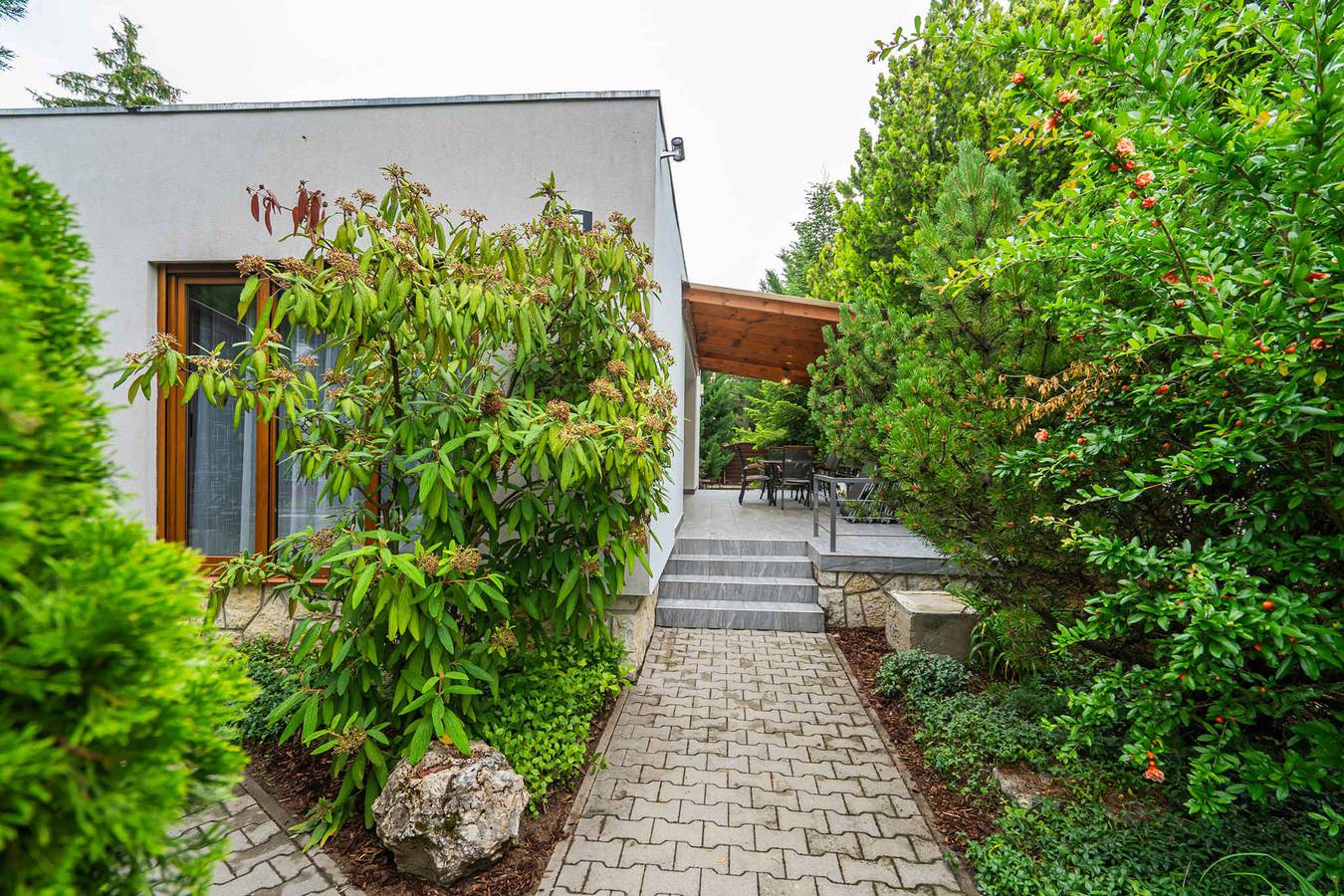 Geheel vakantieappartement, Vakantiewoning met tuin, slechts 100 meter van het strand  in Siófok, Siófoki en omgeving