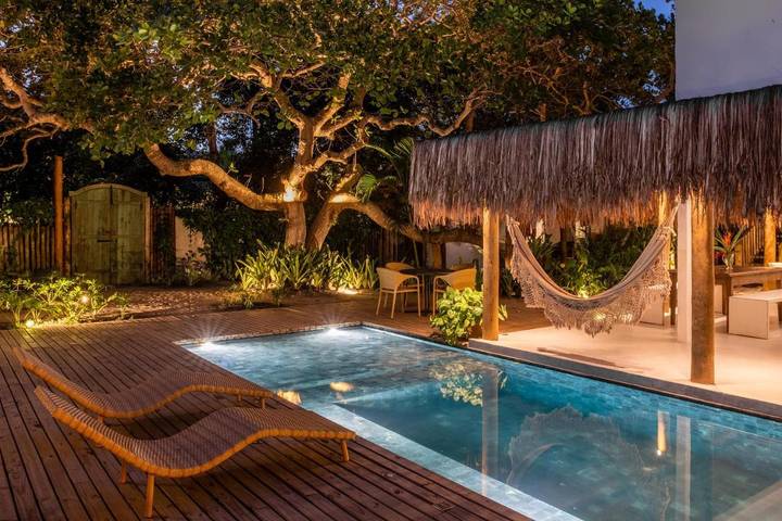 Hôtel pour 2 personnes, avec vue et piscine ainsi que balcon et jardin