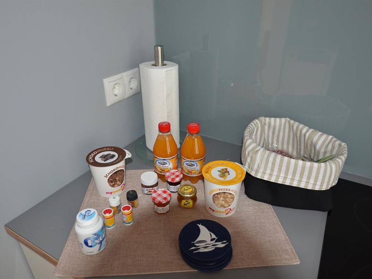 Ganze Ferienwohnung, Kajüte Holtenau - Kaptänswohnung, Dusche, Wc, 2 Schlafräume in Holtenau, Kiel