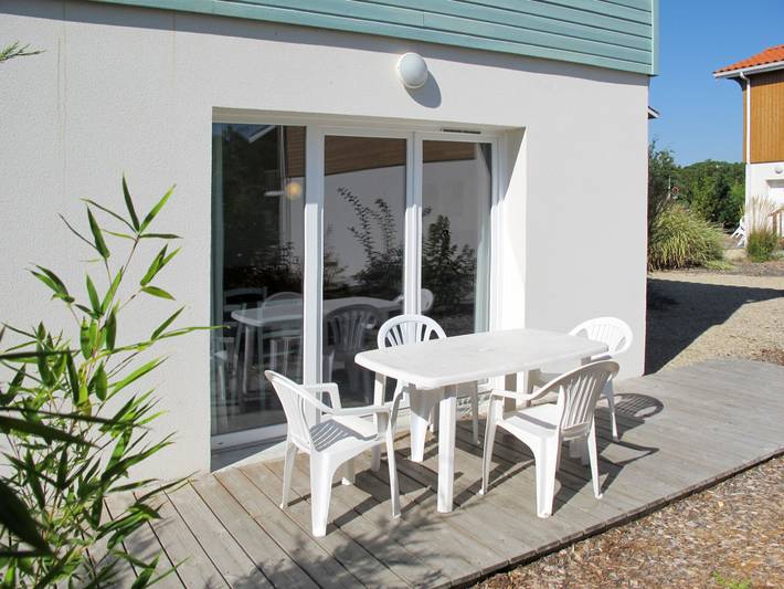 Gîte pour 4 personnes, avec balcon ainsi que bassin pour enfant et sauna à Parentis-en-Born - 3