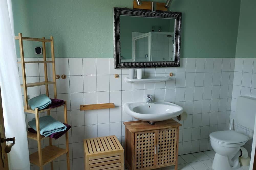 Ganze Wohnung, Schöne Ferienwohnung mit großer Außenterrasse in Deichnähe in Simonsberg, Nordseeküste