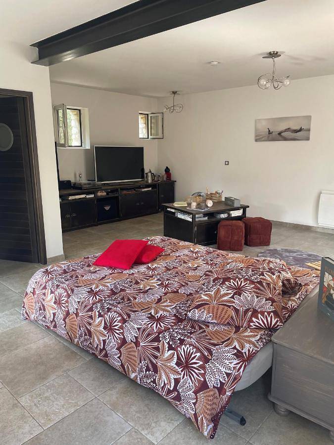 Alojamiento y desayuno para 2 personas, con jardín y terraza - 1