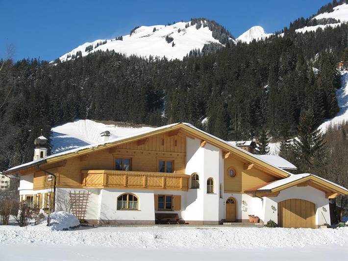Ferienwohnung für 6 Personen, mit Balkon und Terrasse sowie Garten und Ausblick im Lechtal - 3
